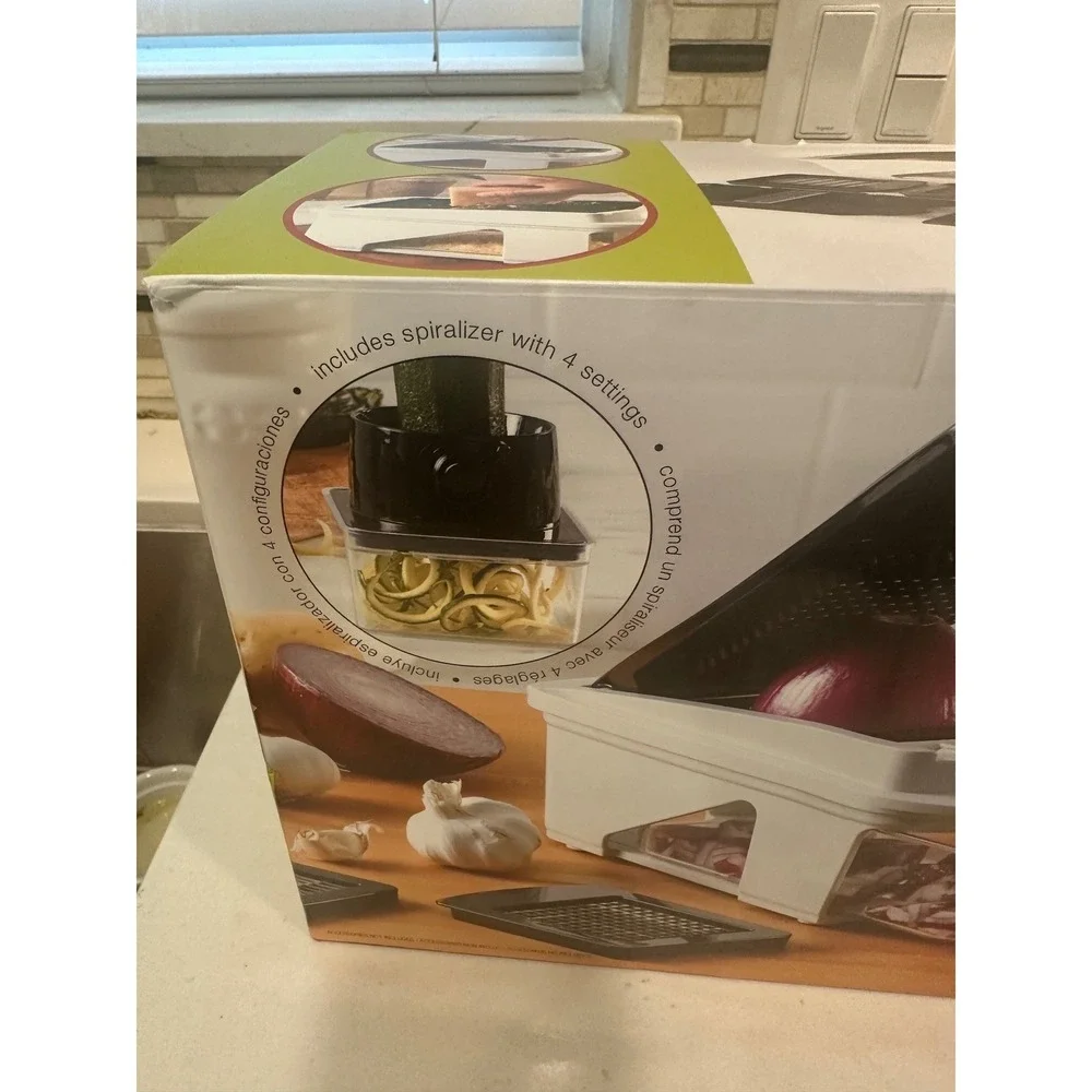MIU White 11-Piece Vegetable Chopper Slicer Spiralizer‎ Set OS